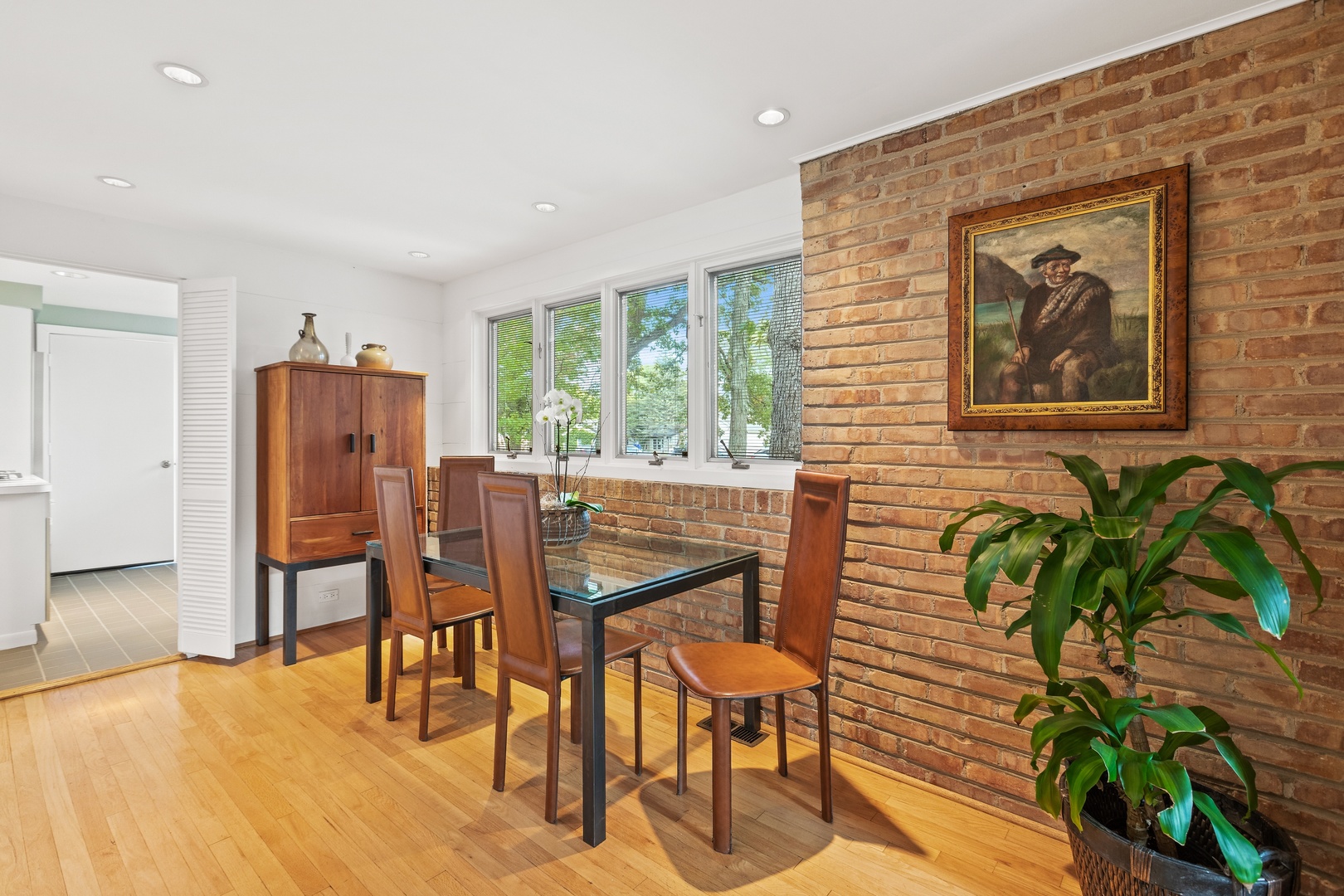 258 Wagner Road Northfield, IL 60093 - Photo 3 of 17 a dining room with furniture and window