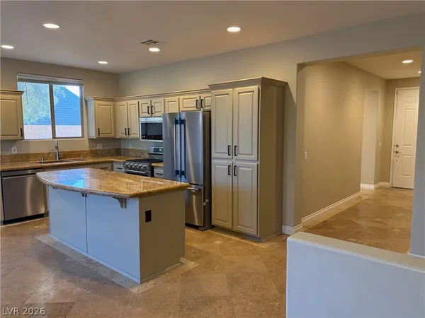$2,650 | 2406 Paveene Avenue, Henderson, NV 89052