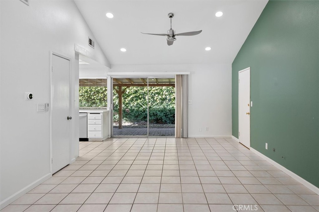 25897 Ramillo Way Valencia, CA 91355 - Photo 17 of 47