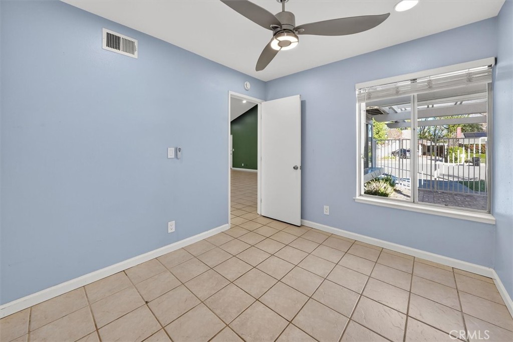 25897 Ramillo Way Valencia, CA 91355 - Photo 35 of 47