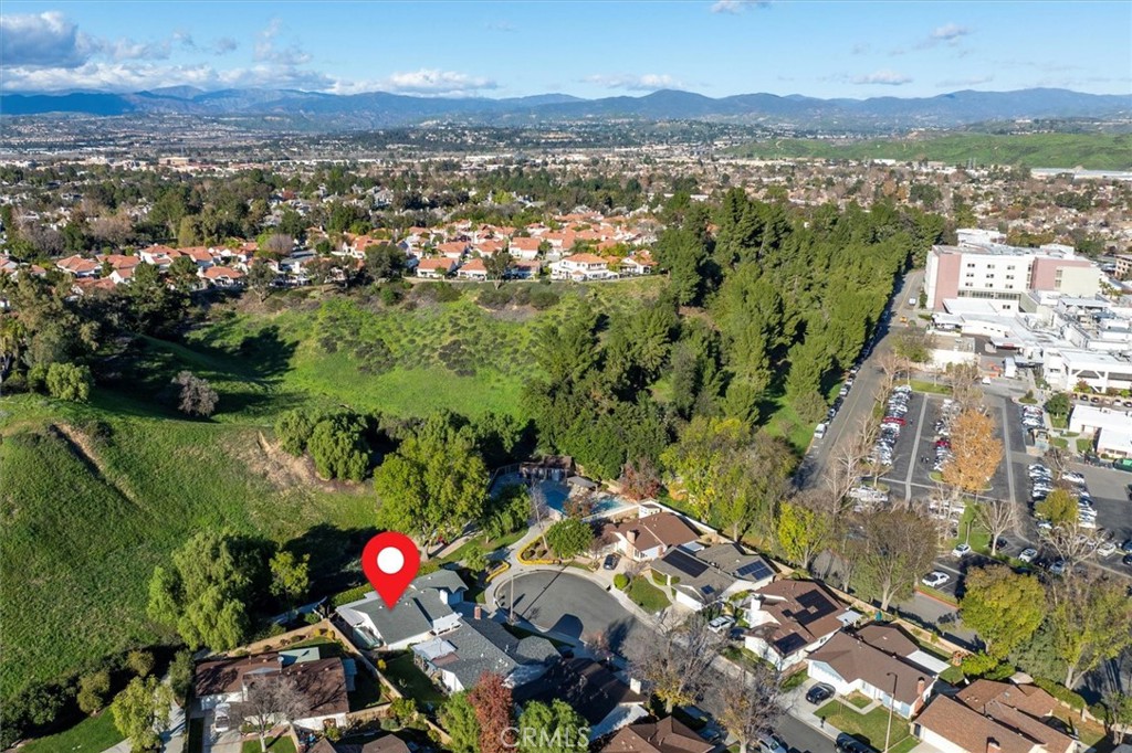 25897 Ramillo Way Valencia, CA 91355 - Photo 4 of 47