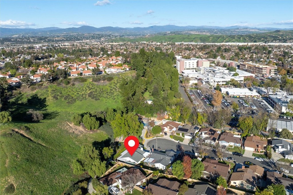 25897 Ramillo Way Valencia, CA 91355 - Photo 8 of 47