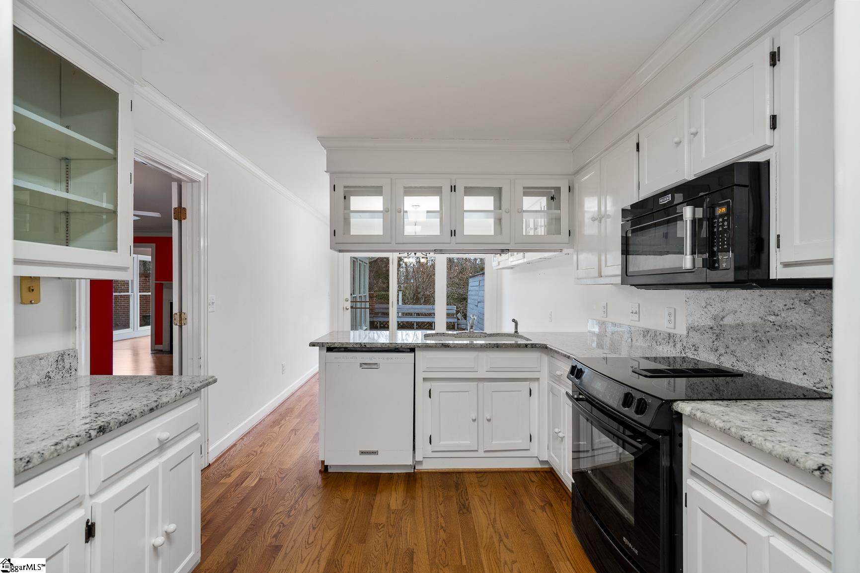 1254 Shadow Way Greenville, SC 29615 - Photo 11 of 34