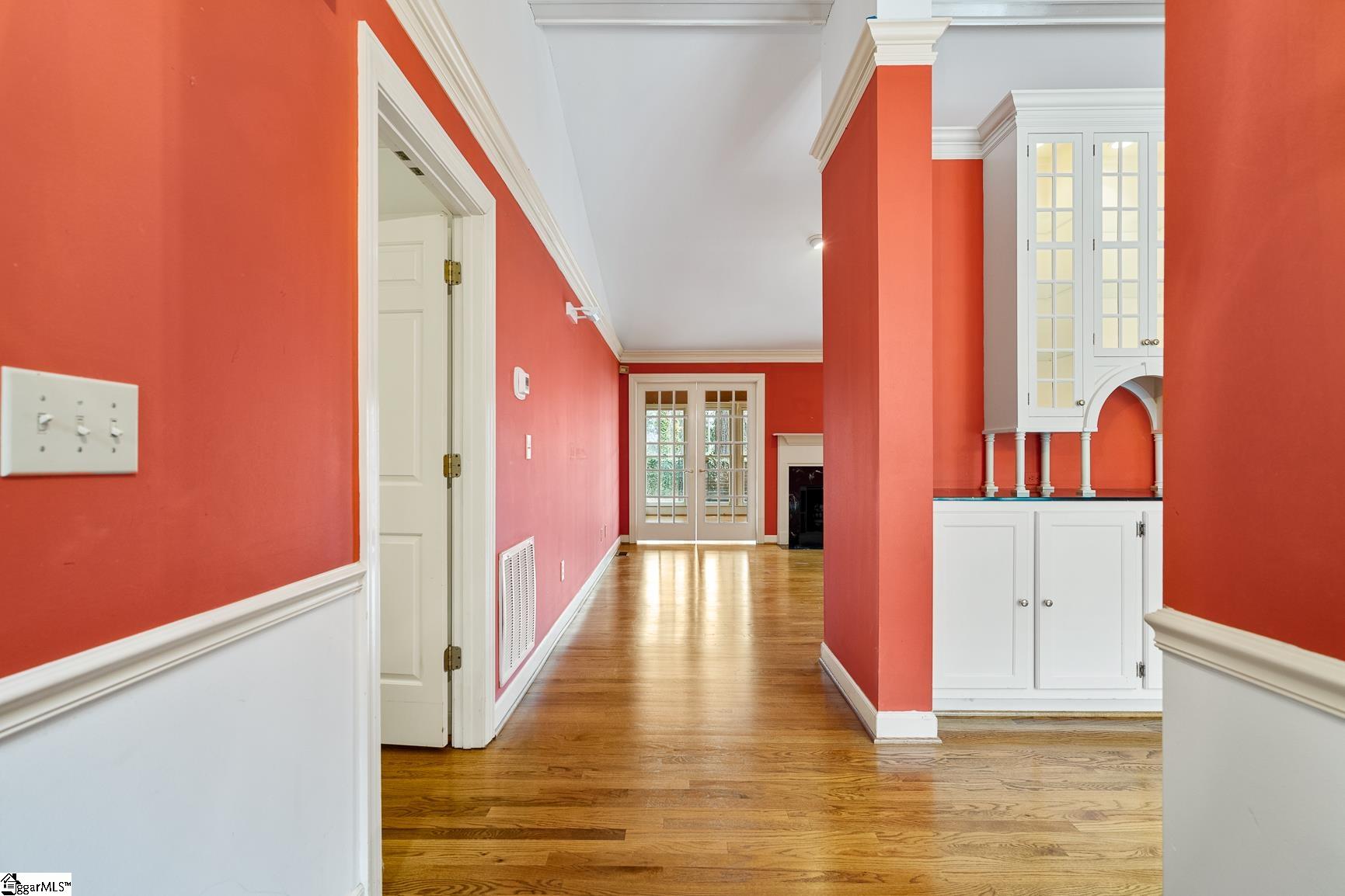 1254 Shadow Way Greenville, SC 29615 - Photo 5 of 34