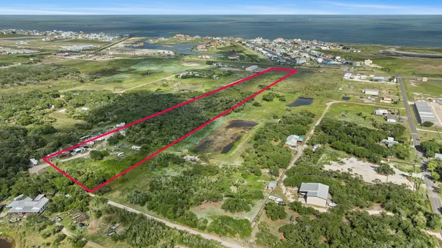 $590,000 | 3312 Highway 35 N Aransas Pass North, Rockport, TX 78382