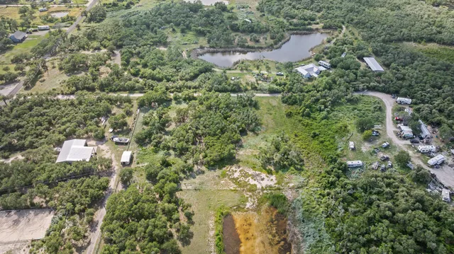 $590,000 | 3312 Highway 35 N Aransas Pass North, Rockport, TX 78382