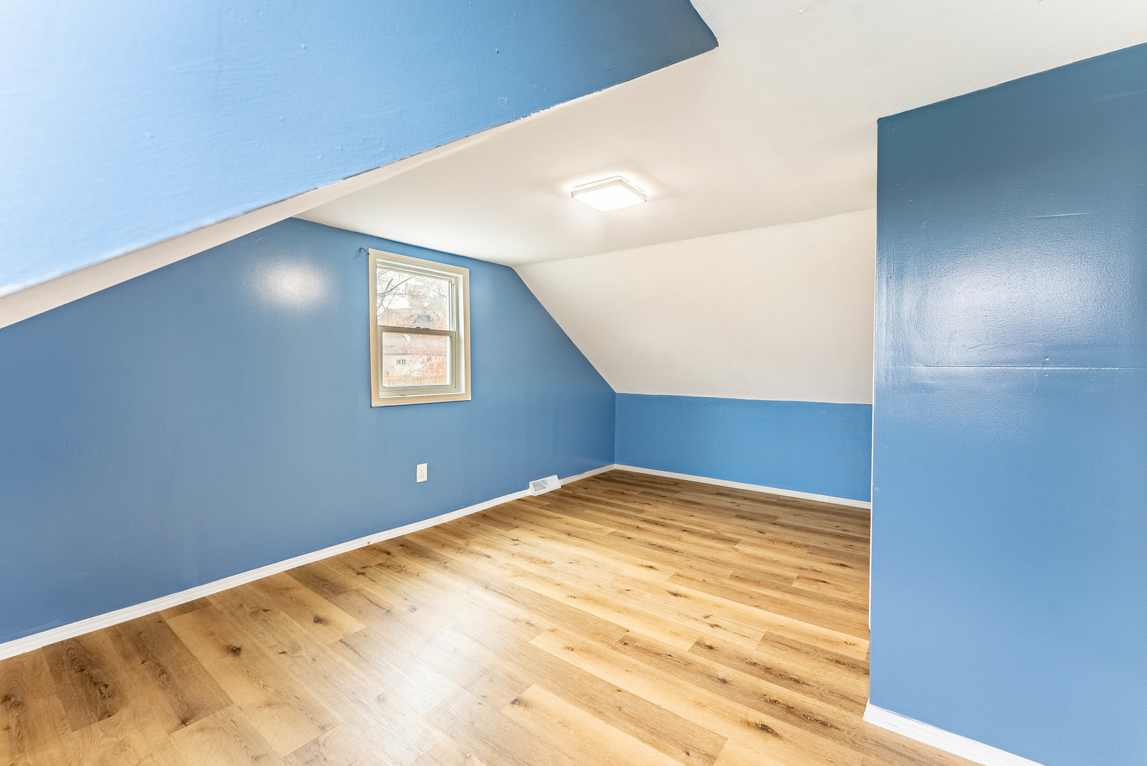 643 Wing Street Elgin, IL 60123 - Photo 14 of 19 a view of empty room