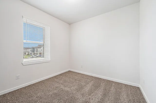 $2,100 | 17219 Walden Lk Lane, Hockley, TX 77447