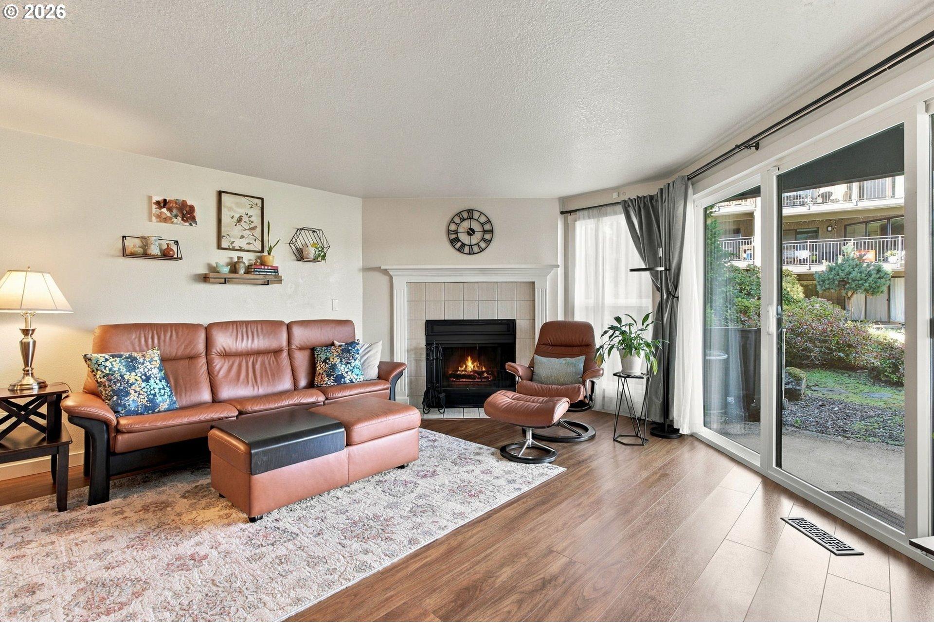 5630 South Riverside Lane, Unit 7 Portland, OR 97239 - Photo 4 of 40 Gallery Image 4