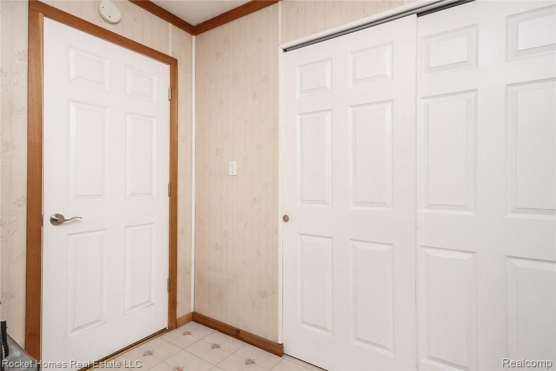 9983 Minx Road Temperance, MI 48182 - Photo 22 of 40 030-Laundry_Room__Utility-4977359-medium.jpg