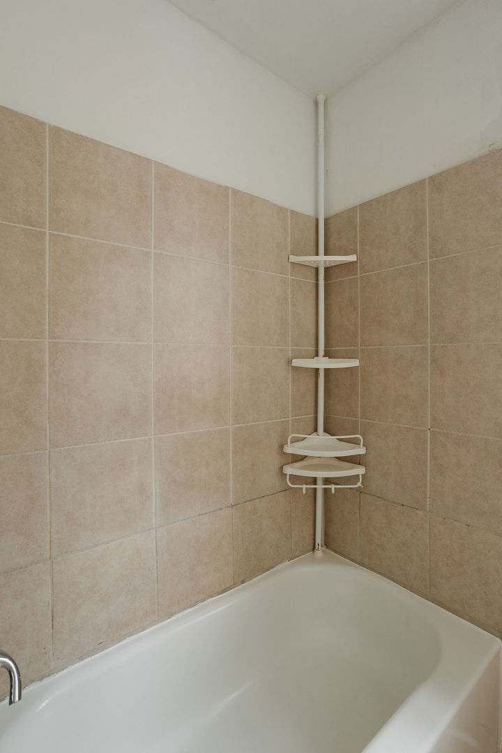 714 Helmholz Avenue, Unit 1 Waukegan, IL 60085 - Photo 11 of 18