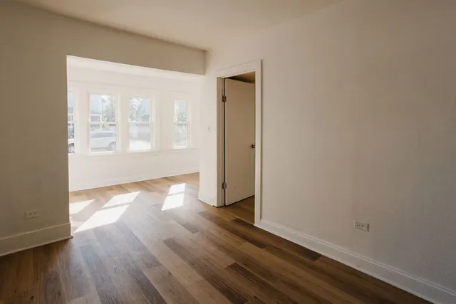 $1,625 | 714 Helmholz Avenue, Unit 1, Waukegan, IL 60085