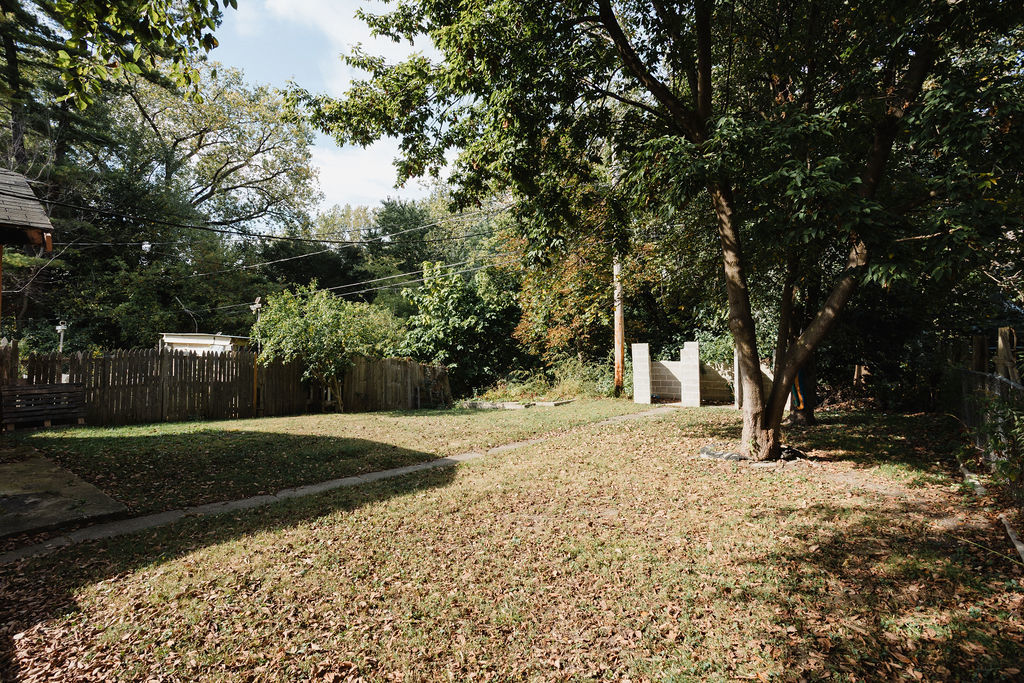 714 Helmholz Avenue, Unit 1 Waukegan, IL 60085 - Photo 17 of 18