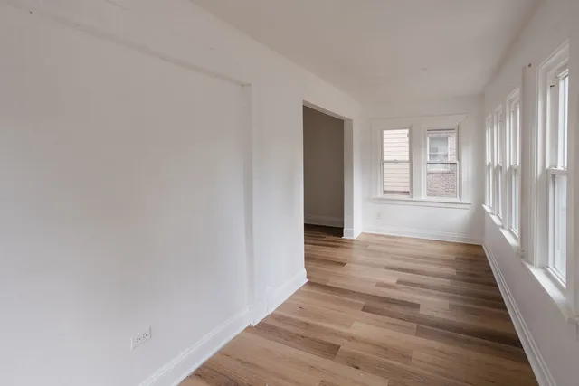 $1,625 | 714 Helmholz Avenue, Unit 1, Waukegan, IL 60085