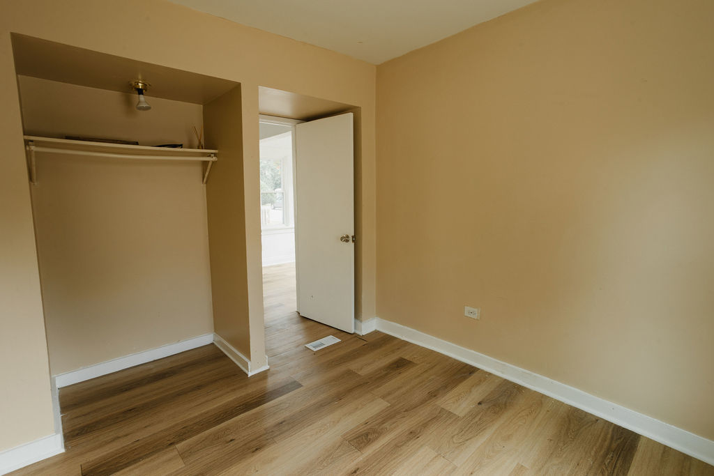 714 Helmholz Avenue, Unit 1 Waukegan, IL 60085 - Photo 7 of 18