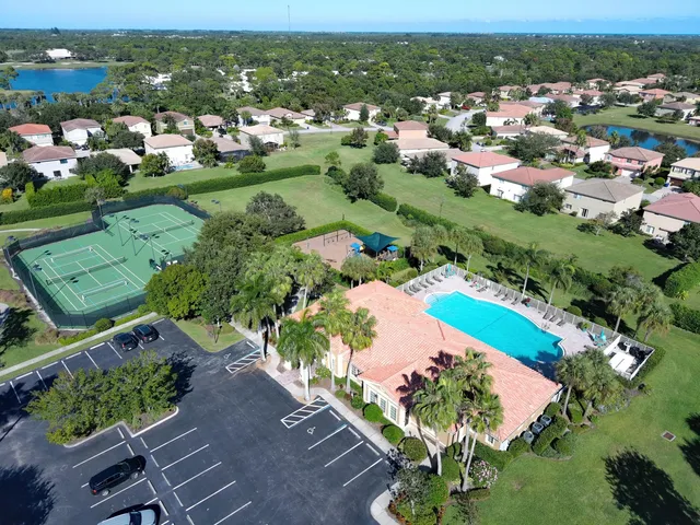 $419,000 | 5595 45th Avenue, Vero Beach, FL 32967