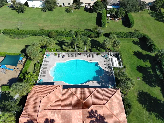 $419,000 | 5595 45th Avenue, Vero Beach, FL 32967