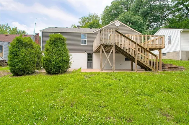 $289,900 | 5539 Northwest Adrian Avenue, Houston Lake, MO 64151