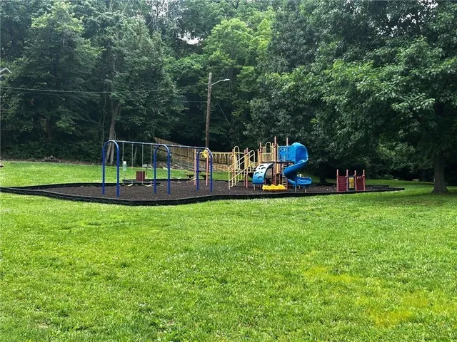 $289,900 | 5539 Northwest Adrian Avenue, Houston Lake, MO 64151