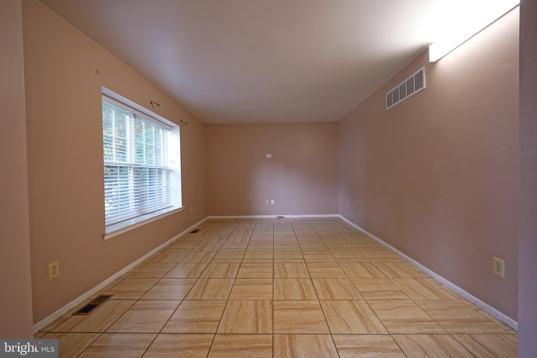 371 Sapling Way Atco, NJ 08004 - Photo 10 of 39 Gallery Image 10