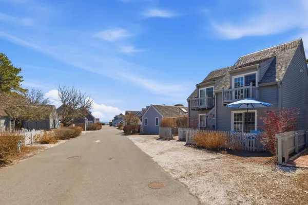 $779,000 | 5 Hydrangea Lane, Unit 782, Mashpee, MA 02649