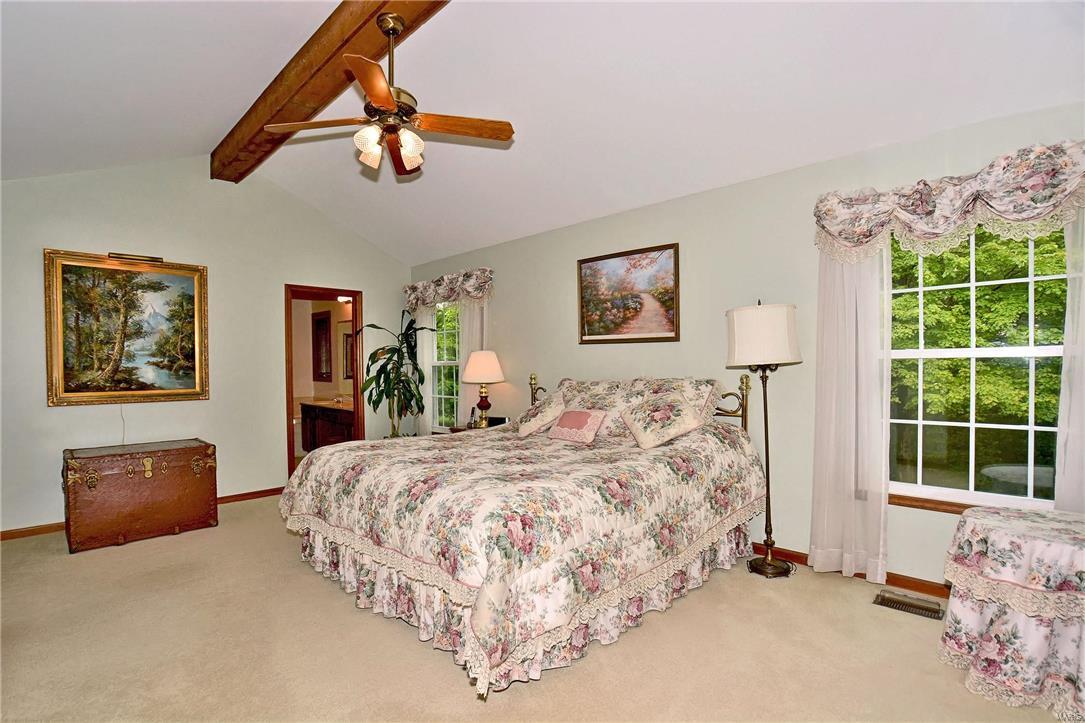 1926 Grayson Ridge Court Chesterfield, MO 63017 - Photo 13 of 30 Gallery Image 13