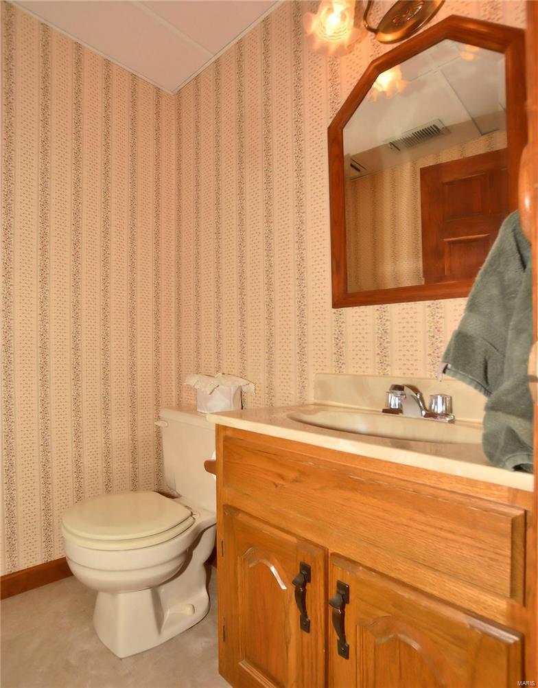 1926 Grayson Ridge Court Chesterfield, MO 63017 - Photo 24 of 30 Gallery Image 24