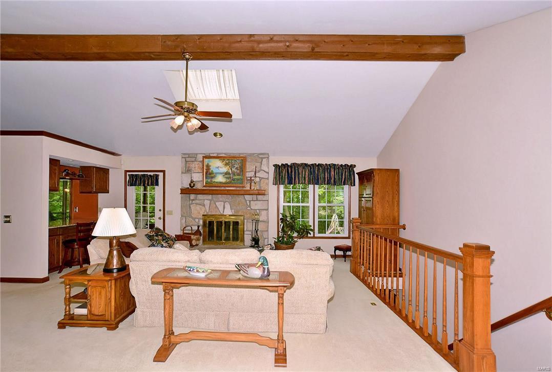 1926 Grayson Ridge Court Chesterfield, MO 63017 - Photo 5 of 30 Gallery Image 5