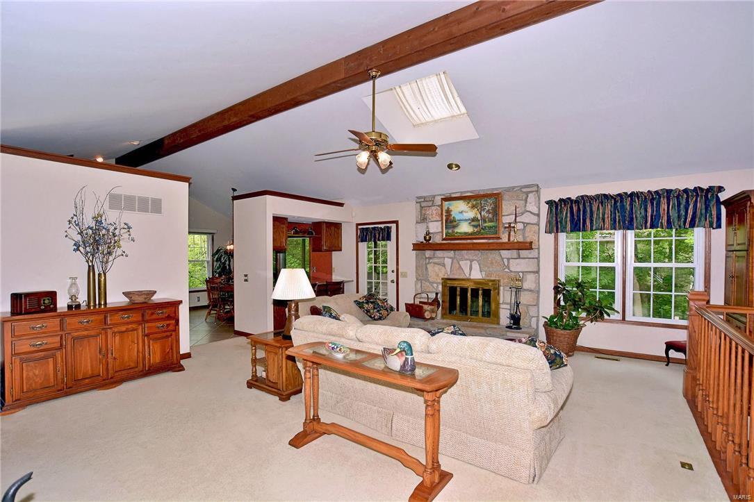 1926 Grayson Ridge Court Chesterfield, MO 63017 - Photo 6 of 30 Gallery Image 6