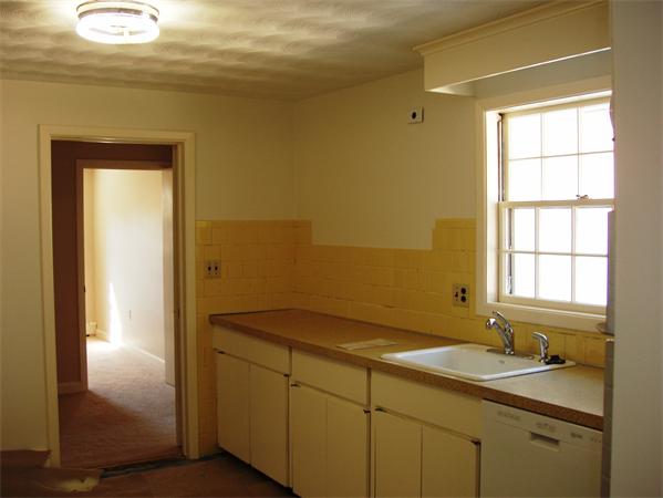 36 Savoy Road Framingham, MA 01701 - Photo 11 of 21