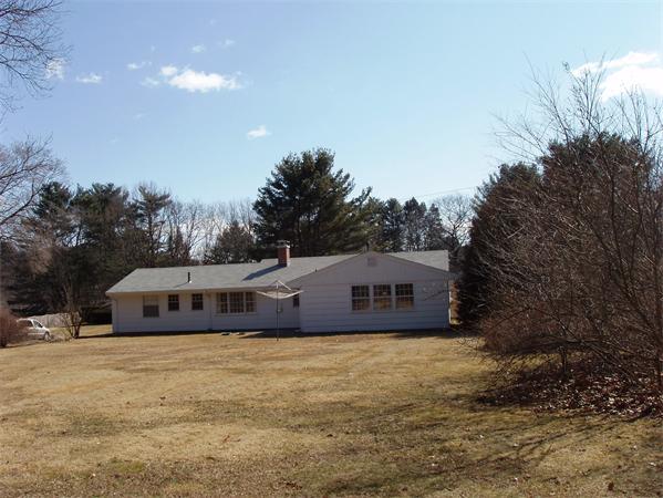 36 Savoy Road Framingham, MA 01701 - Photo 4 of 21