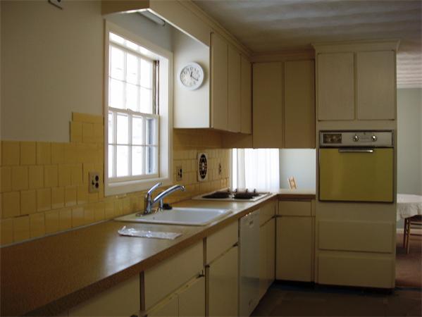 36 Savoy Road Framingham, MA 01701 - Photo 10 of 21