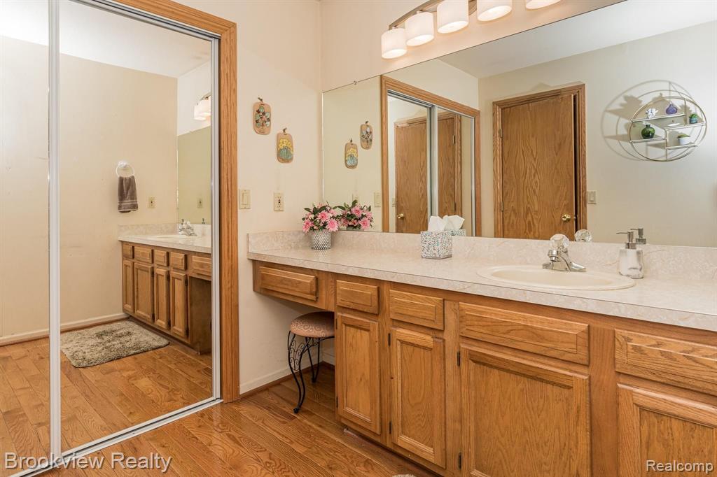 2255 Crystal Drive Rochester Hills, MI 48309 - Photo 15 of 29