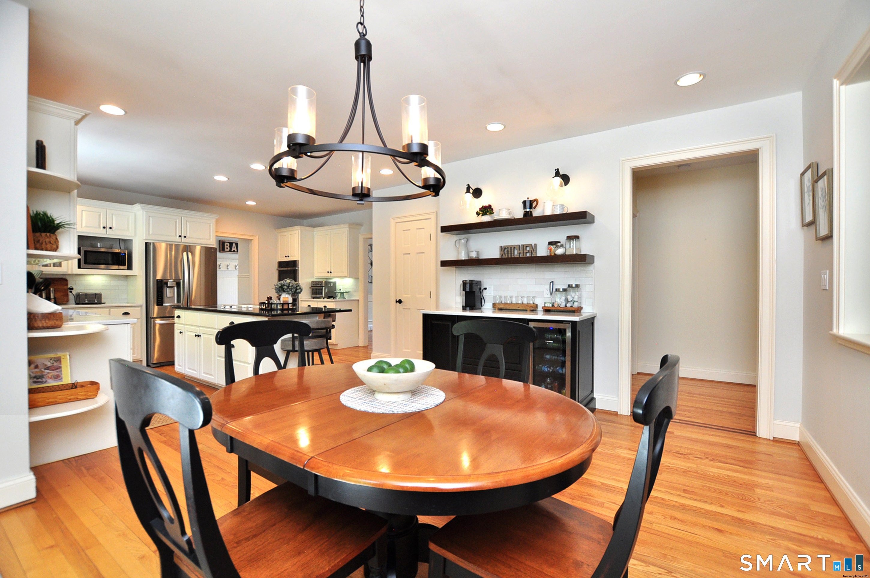 61 Westmont Road Avon, CT 06001 - Photo 14 of 39