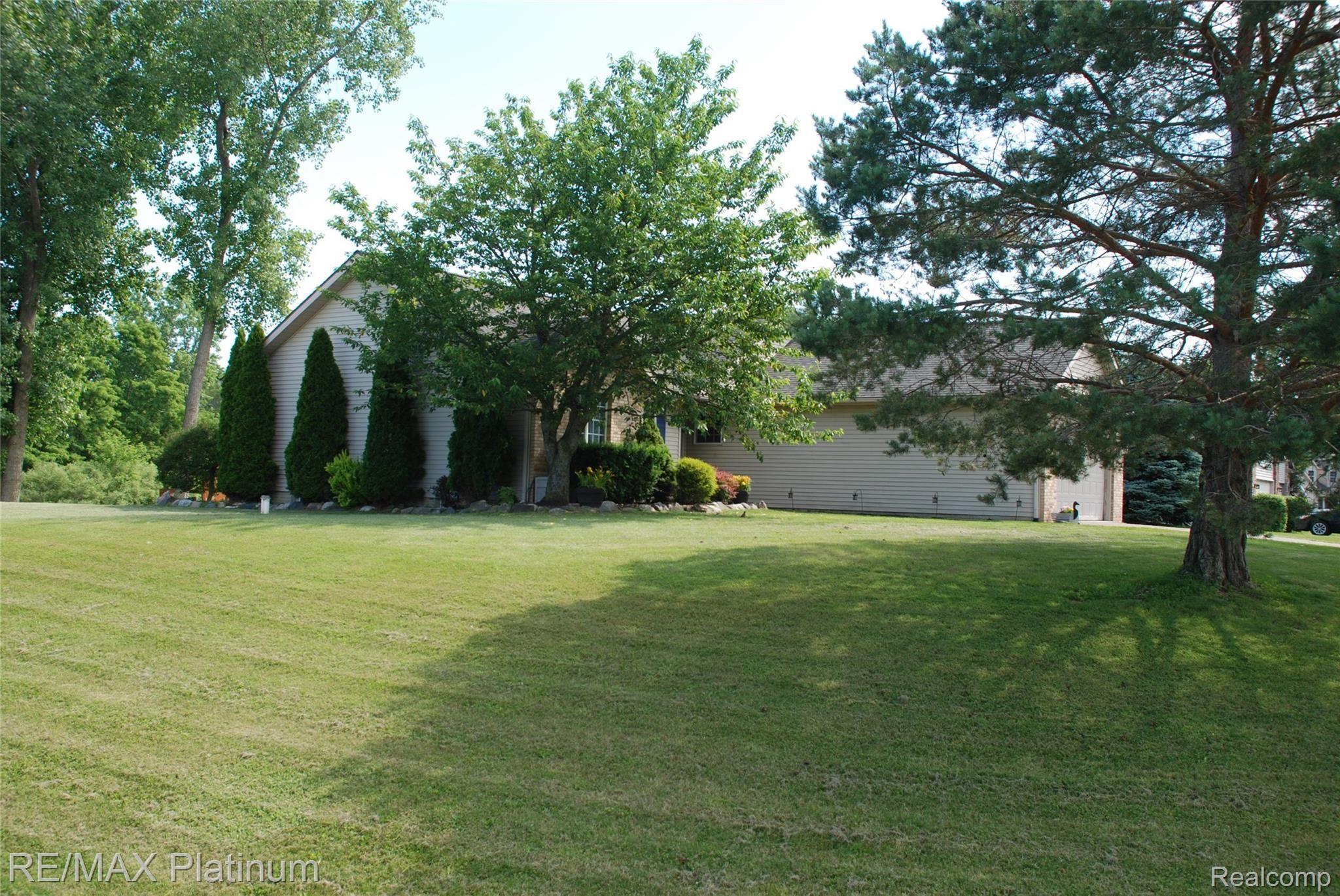 6420 Woodbrook Road Linden, MI 48451 - Photo 30 of 32 DSC_1064.JPG