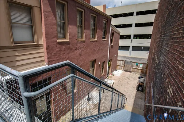 $1,700 | 306 East Broad Street, Unit 1B, Richmond, VA 23219