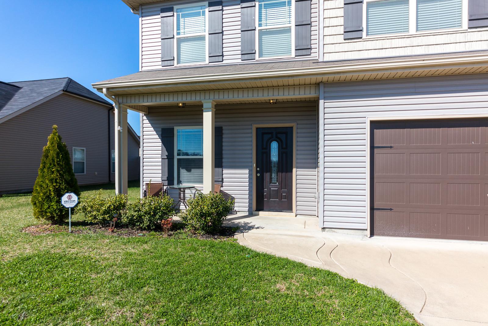 2340 Pea Ridge Road Clarksville, TN 37040 - Photo 3 of 25 front view of a house