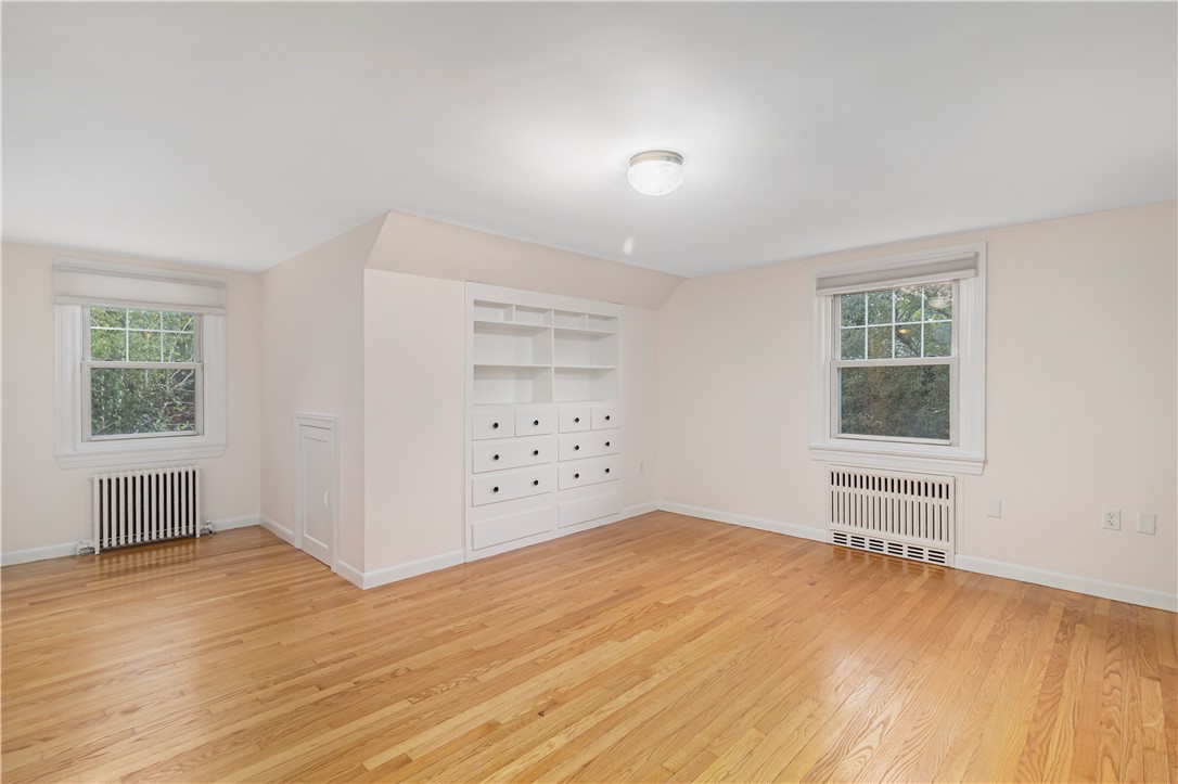 10 Oak Hill Pawtucket, RI 02860 - Photo 23 of 46