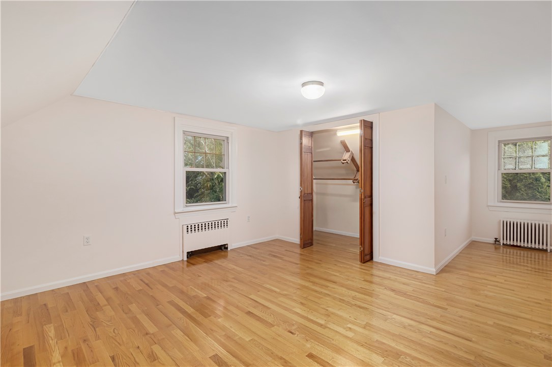 10 Oak Hill Pawtucket, RI 02860 - Photo 26 of 46