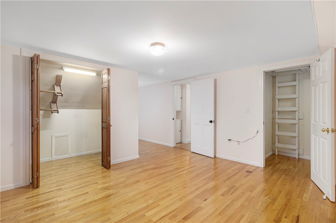 10 Oak Hill Pawtucket, RI 02860 - Photo 29 of 46