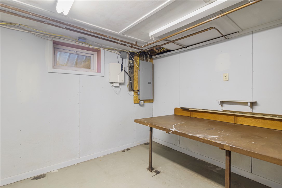 10 Oak Hill Pawtucket, RI 02860 - Photo 31 of 46