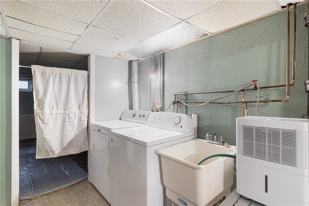 10 Oak Hill Pawtucket, RI 02860 - Photo 33 of 46