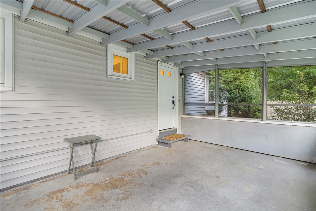 10 Oak Hill Pawtucket, RI 02860 - Photo 35 of 46