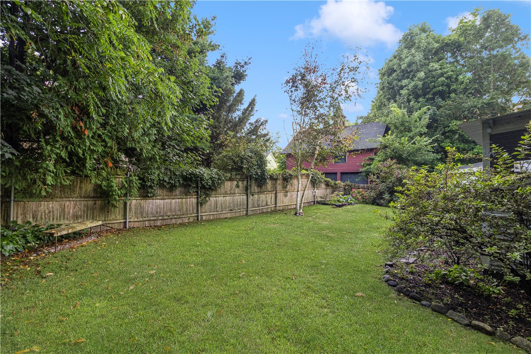 10 Oak Hill Pawtucket, RI 02860 - Photo 43 of 46