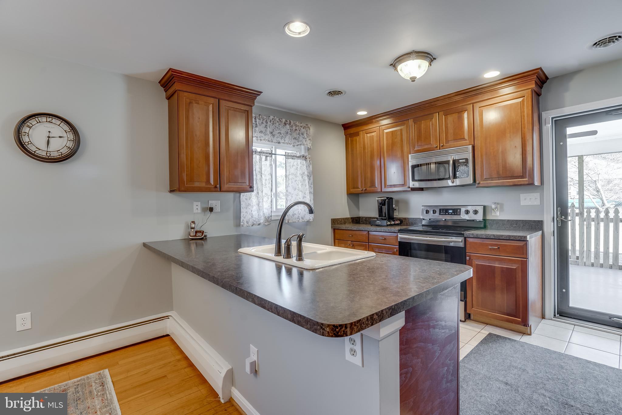 4720 Dumfries Road Catlett, VA 20119 - Photo 14 of 51 Interior - Kitchen with Carport Access