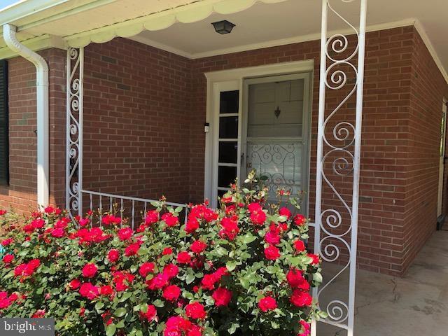 4720 Dumfries Road Catlett, VA 20119 - Photo 46 of 51 Summer time - Front entry. Enjoy the Roses!