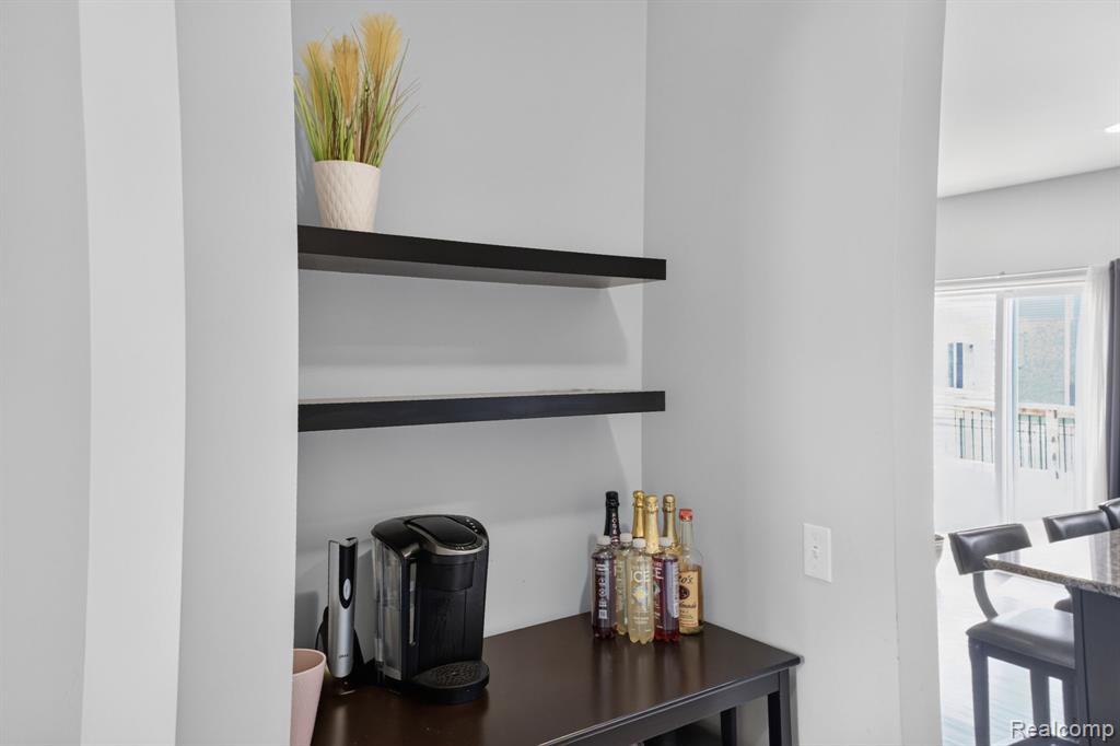 5168 Bradmore Road Warren, MI 48092 - Photo 6 of 41 Gallery Image 6