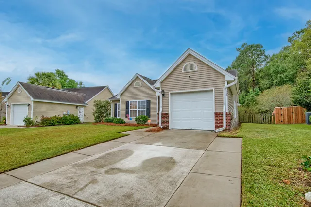 $344,995 | 115 Salem Creek Drive, Goose Creek, SC 29445