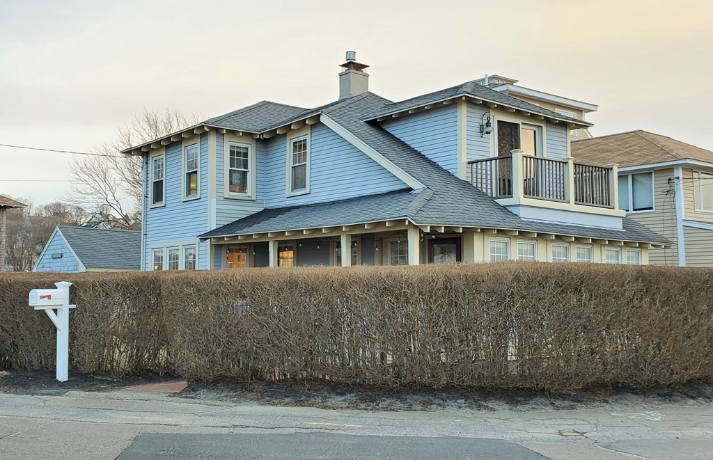 193 Spring Street Hull, MA 02045 - Photo 4 of 34 Gallery Image 4