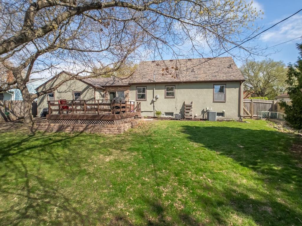 1052 County B Road West Roseville, MN 55113 - Photo 21 of 33